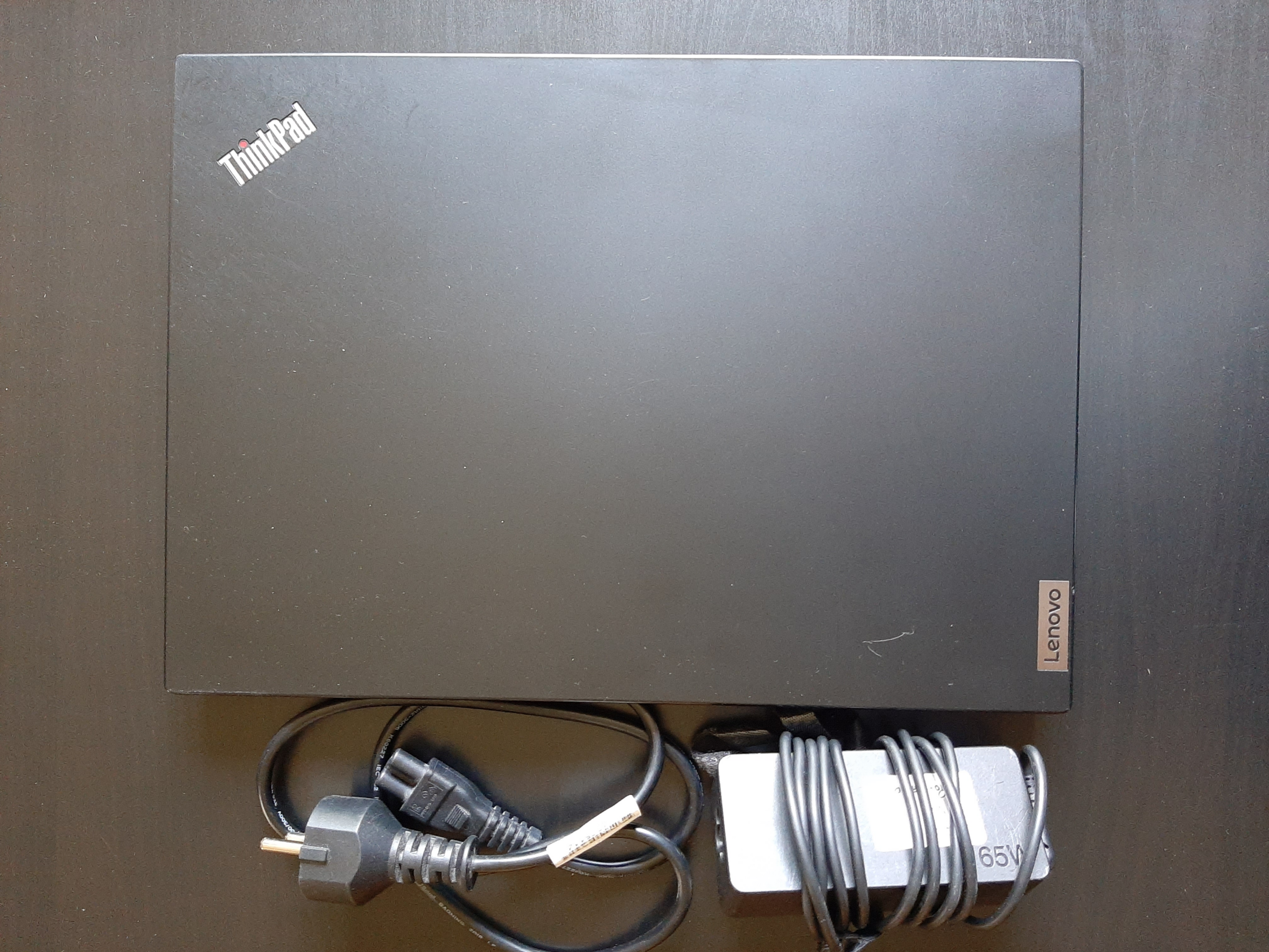 Lenovo ThinkPad L14 gen1 vue capot dessus tekvexo