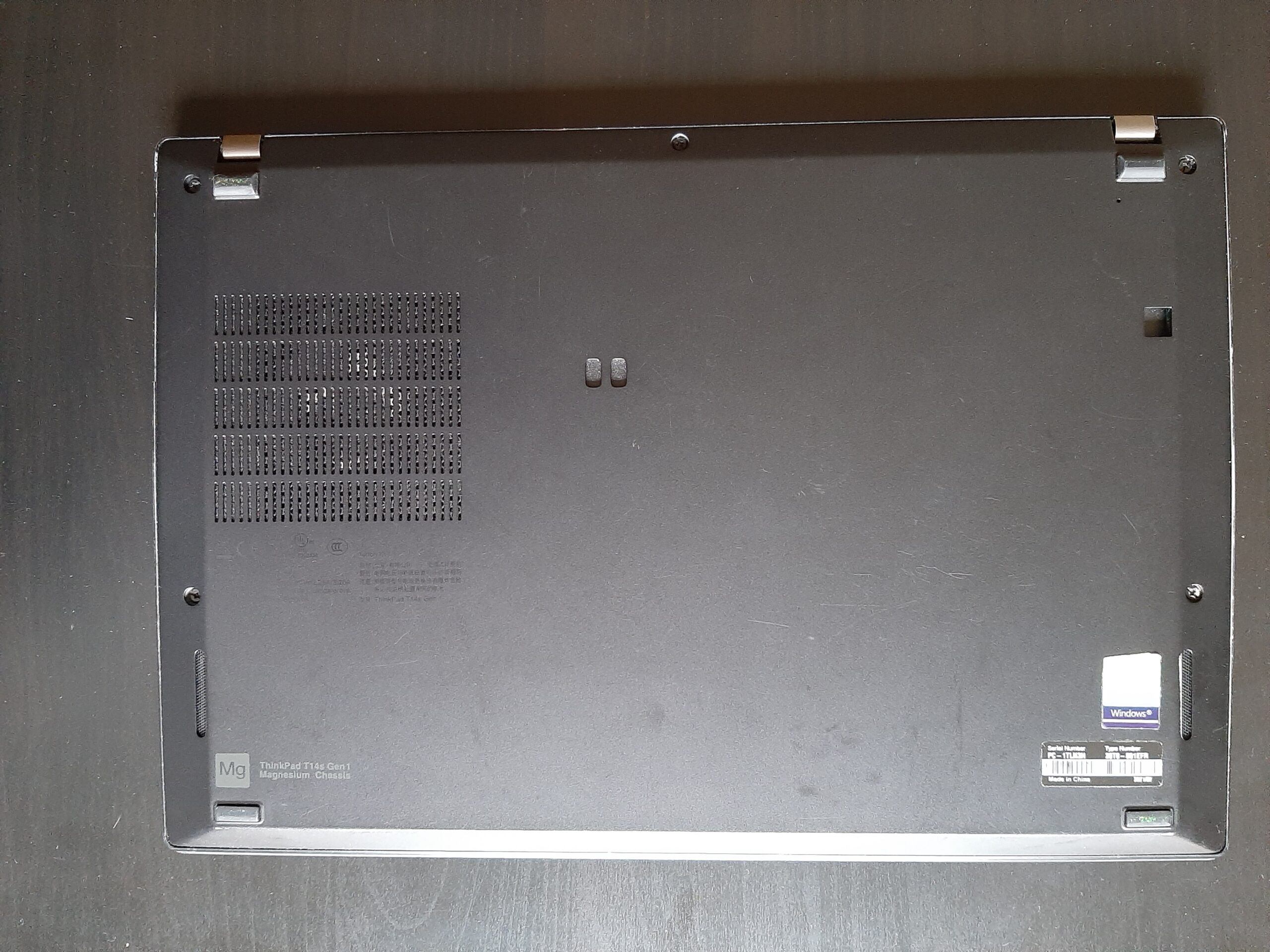 image réelle stock tekvexo Lenovo T14s